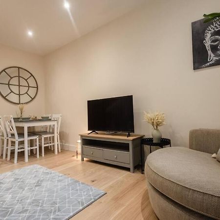 Ocean - 2 Bed Flat Sleeps 6 With Gym Access Apartment Southampton Exterior photo